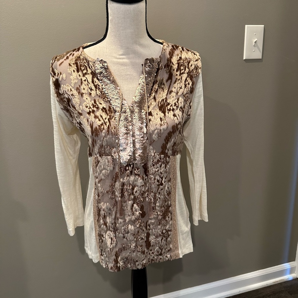 Vintage Anthropologie cream and brown floral sequined bohemian-styles jersey.